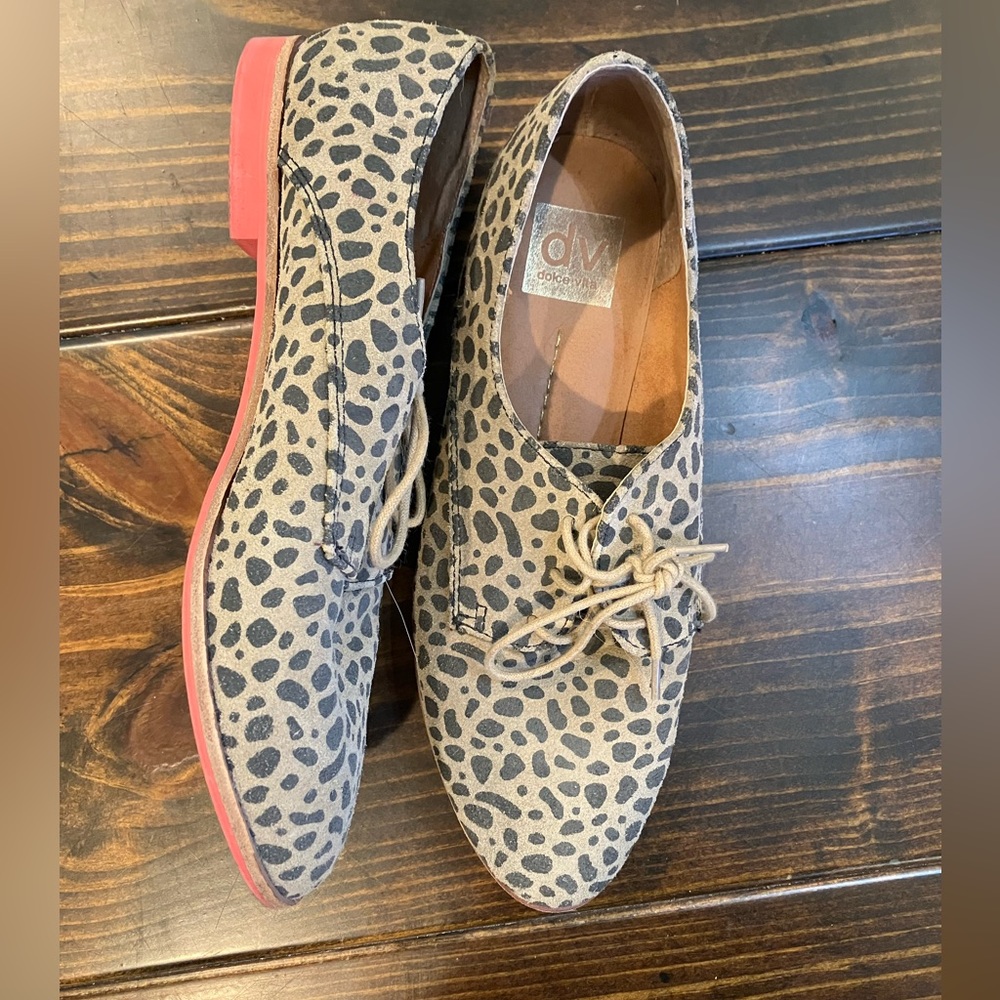 DV by Dolce Vita leopard print oxfords. Size 8.5.